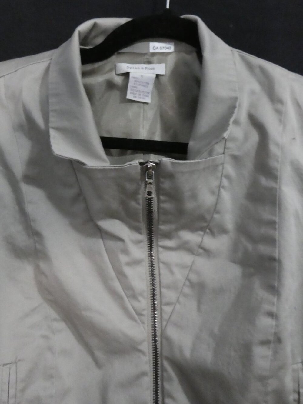 DYLAN & ROSE Cropped Zip Up Jacket With Ruched Sleeves - Size 10 - Picture 4 of 15